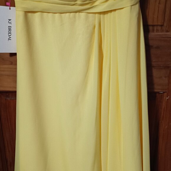 KF Bridal Dress - Picture 3 of 6